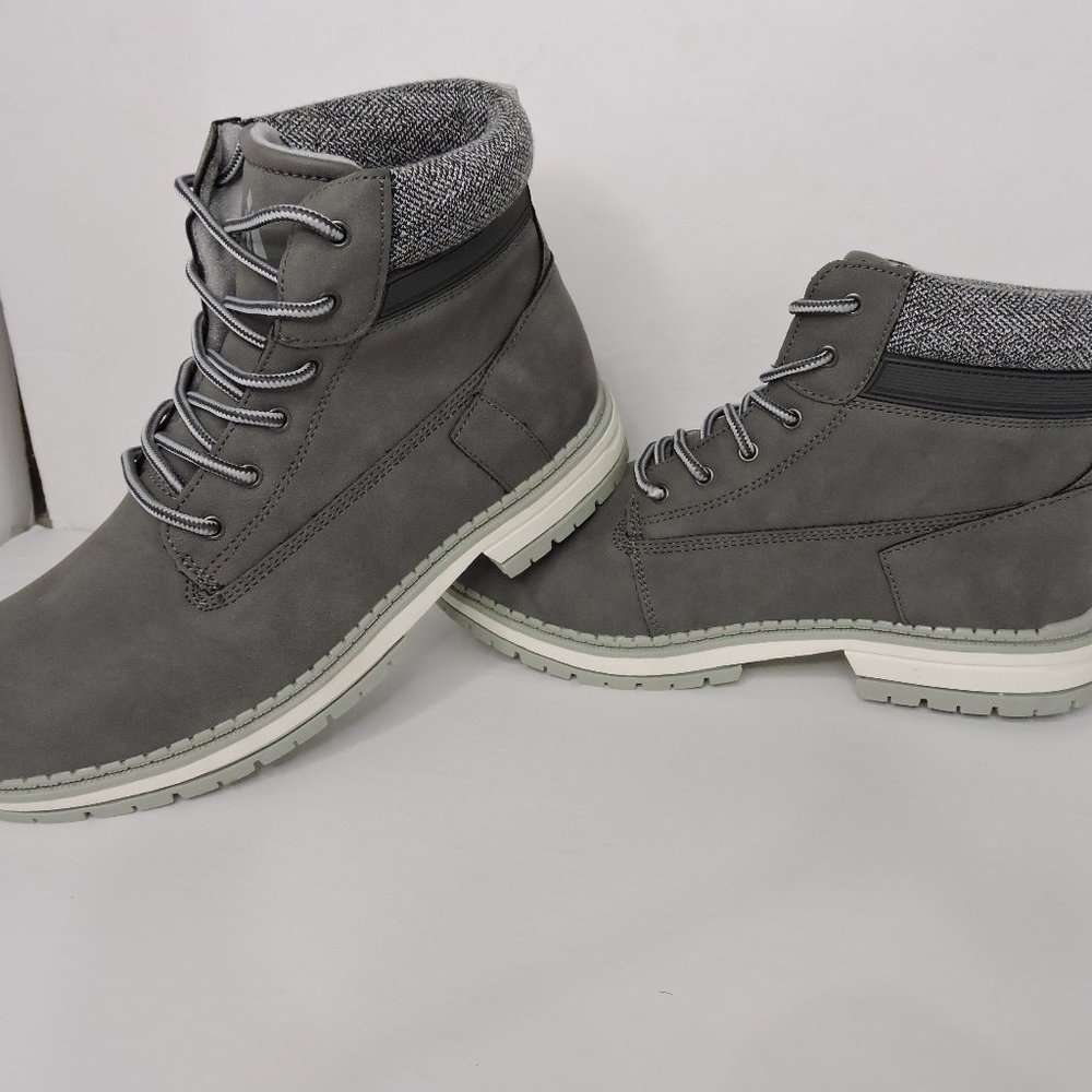 Ankle booties. brand new. Free shipping offer.